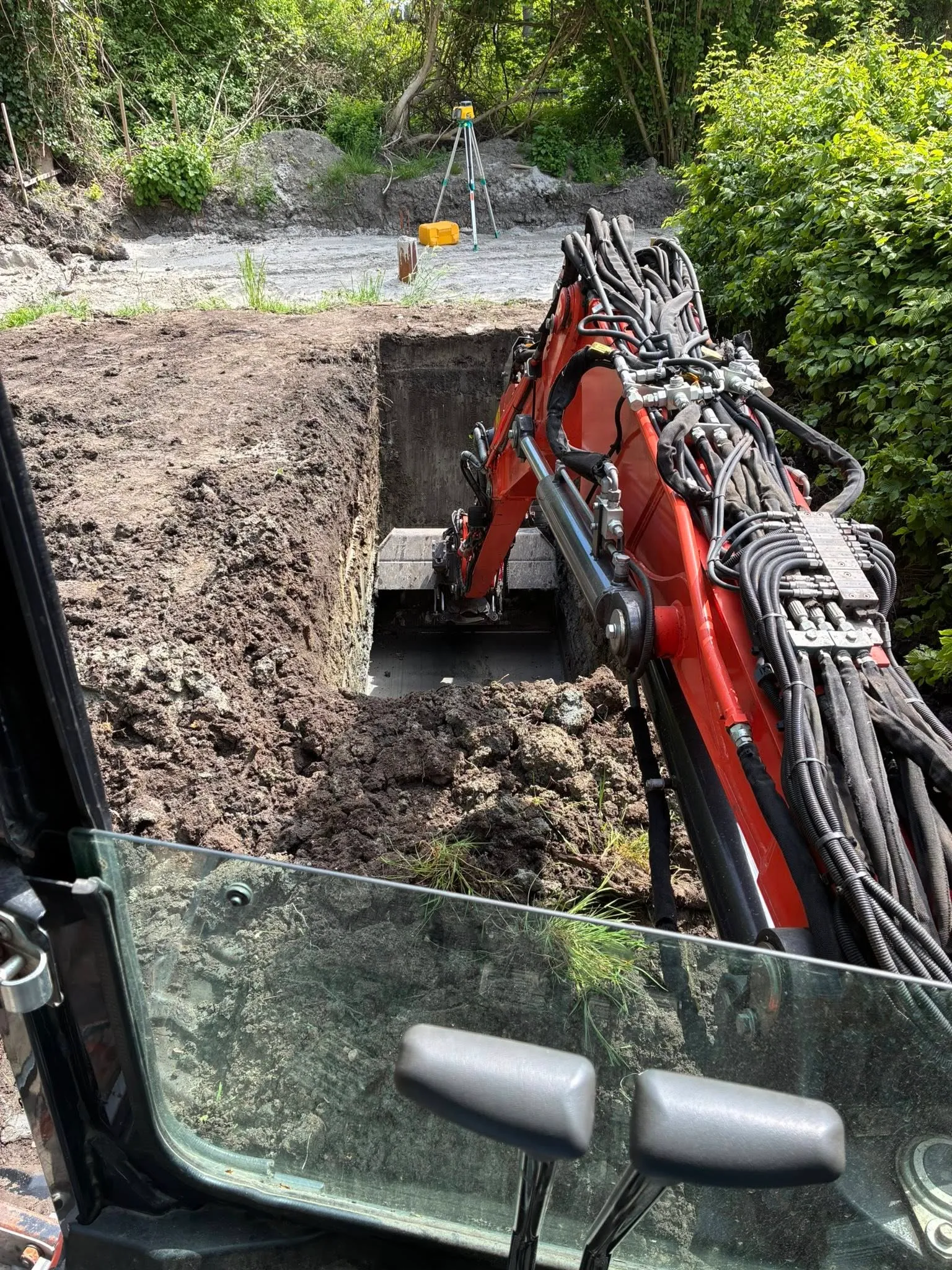 Grond afvoeren uit de tuin — foto 3