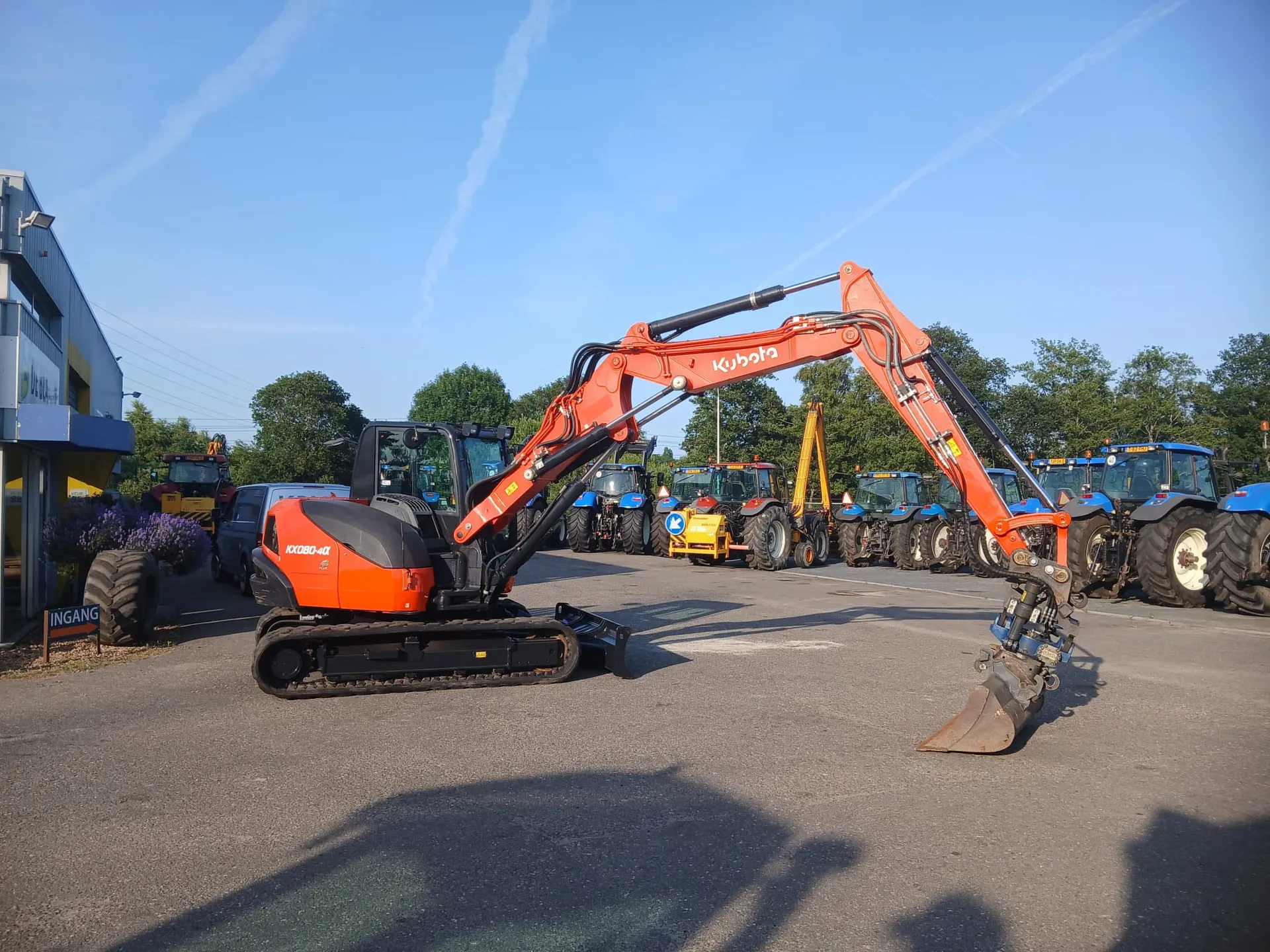 Kubota-graafmachine van KDV op het terrein
